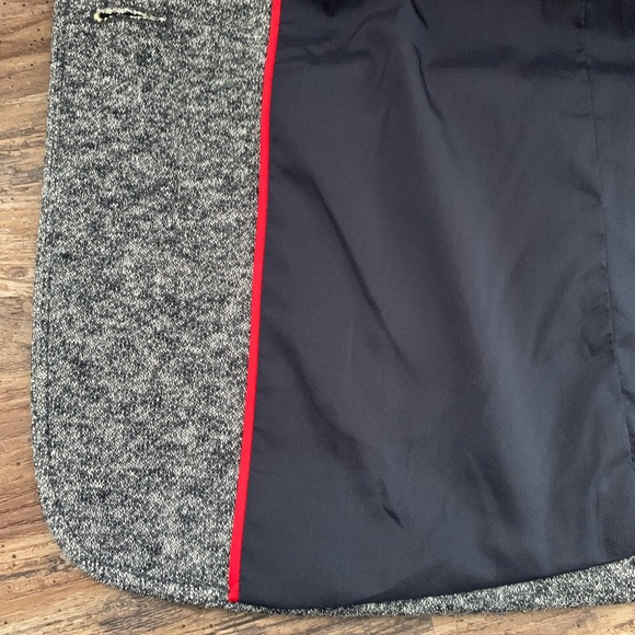 Tommy Hilfiger Two Button Blazer w/Elbow Patches - Picture 9 of 12